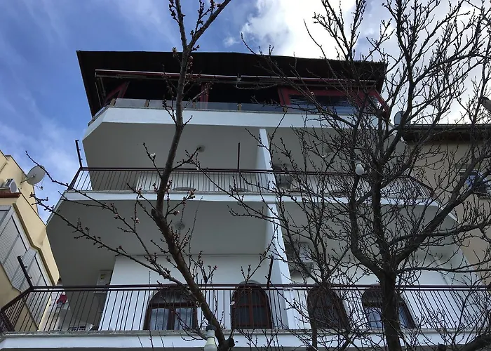 El Camino & Pub Hostel