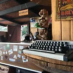 Hostal El Camino Hostel&pub
