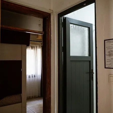 Albergue El Camino & Pub *