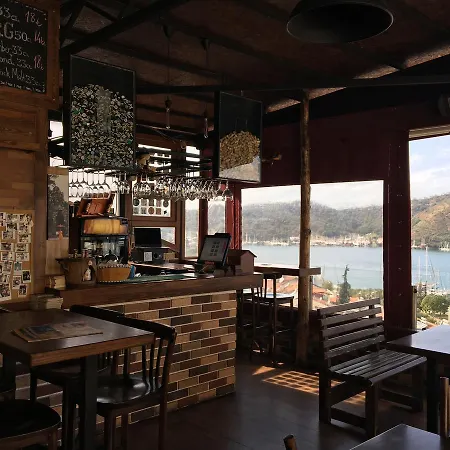 El Camino & Pub Хостел Фетхие