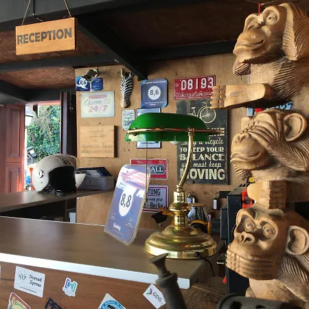 El Camino & Pub Auberge de jeunesse *