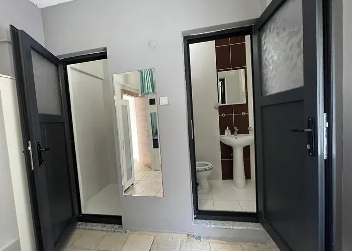 El Camino & Pub Hostel Φετιγιέ