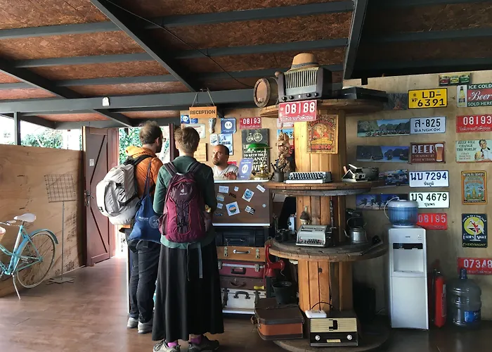 Vandrerhjem El Camino & Pub *