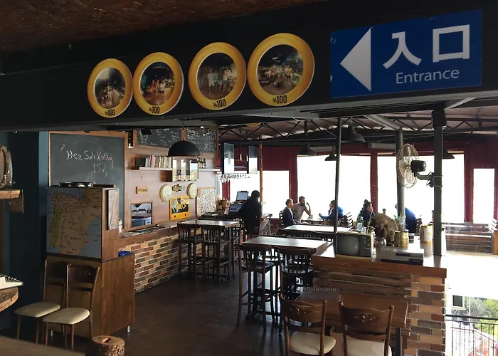 El Camino & Pub Hostel Φετιγιέ